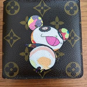 Textured Brown Leather Accessory